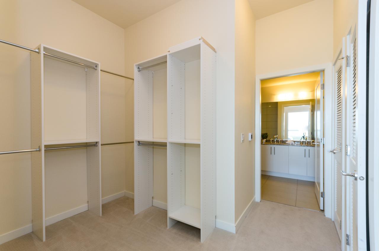 Popular Downtown Louis Vuitton 2600sqft Penthouse Apartment