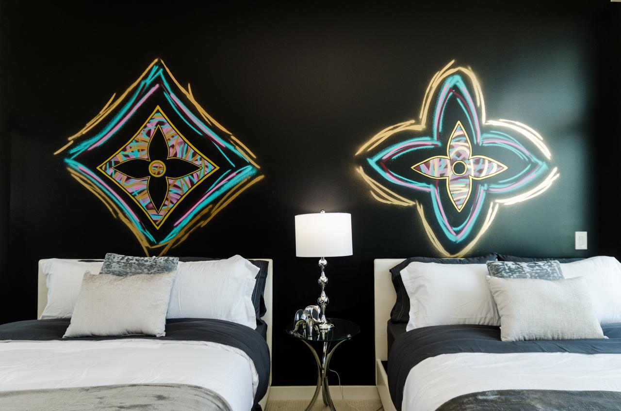 Apartment Popular Downtown Louis Vuitton 2600sqft Penthouse *